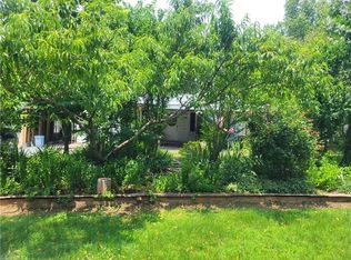 1725 Greymar Dr, Walkertown, NC 27051