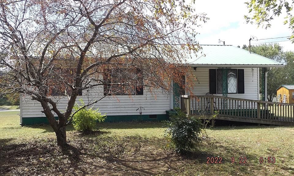 1st image of 250 Robertson Ave