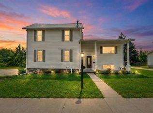 260 Duncan Ave, Cheboygan, MI 49721