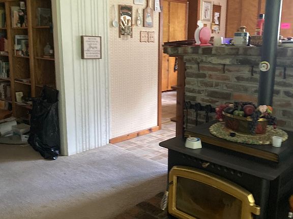 5th image of 77698 Dugan Ln