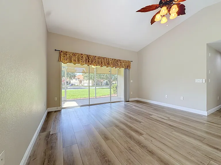 5281 Bowline Ct — Photo 5