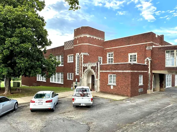 119 Oak St, Hot Springs National Park, AR 71901