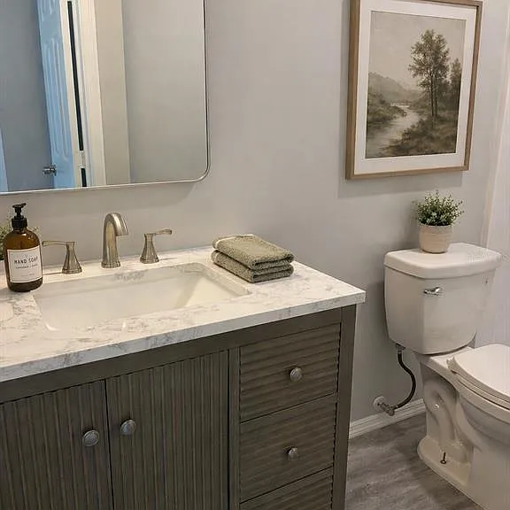 190 W Ventris Ave — Photo 7