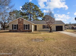 322 Quail Ridge Rd, Jacksonville, NC 28546