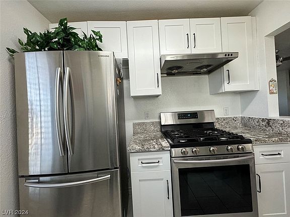 4th image of 4843 S Torrey Pines Dr Unit 102
