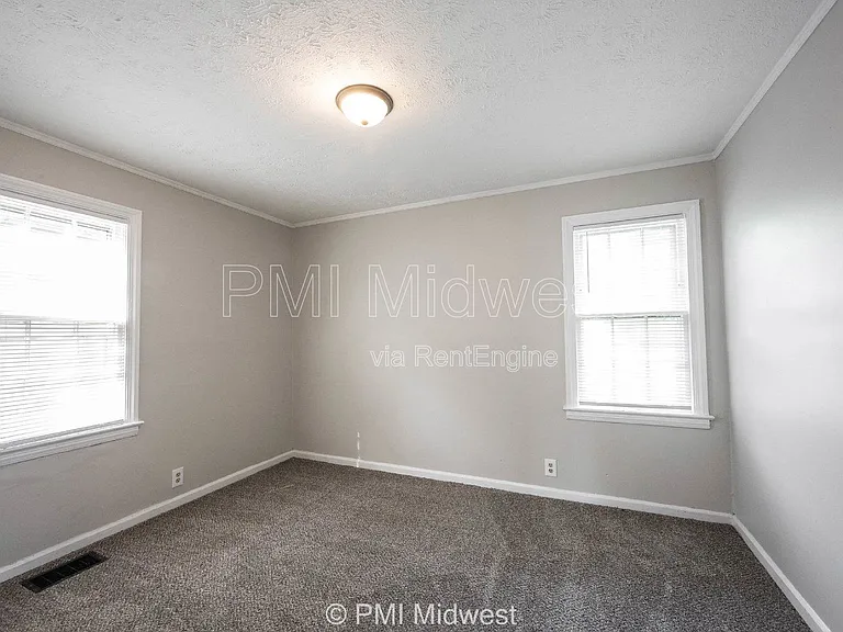 270 S Lasalle St — Photo 15
