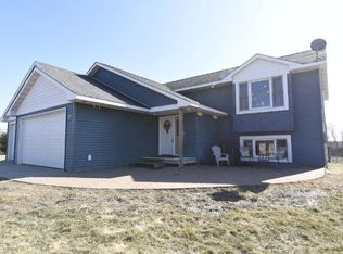 2430 319th Ln NE, Cambridge, MN 55008