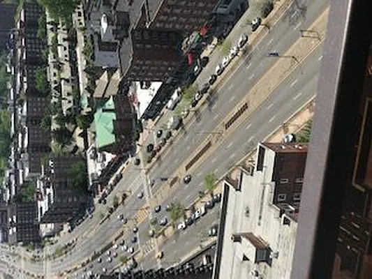 Sold by Benjamin Realty Since 1980 | media 57