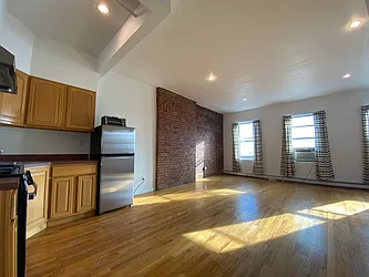 Rented by Living New York