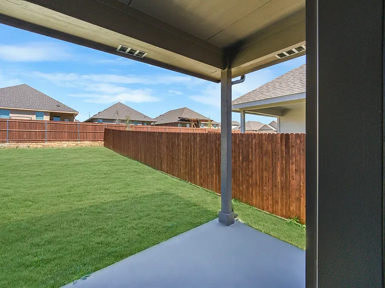 2809 Aiden Ln — Photo 10