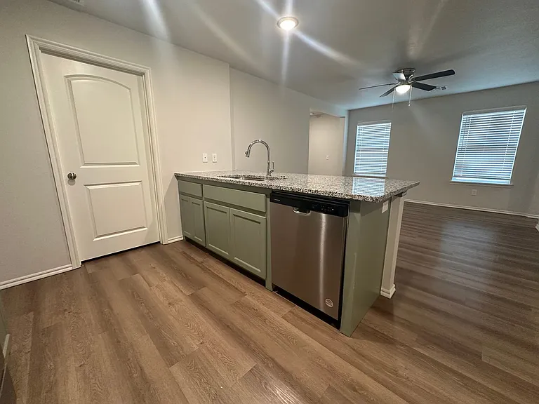 10814 NW 119th Pl — Photo 12