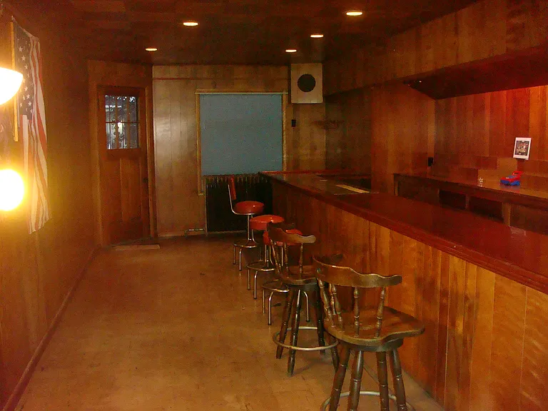 81 Erie St — Photo 7