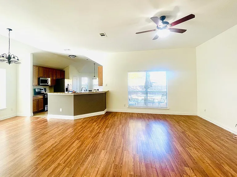 8416 Sonnet Dr — Photo 15
