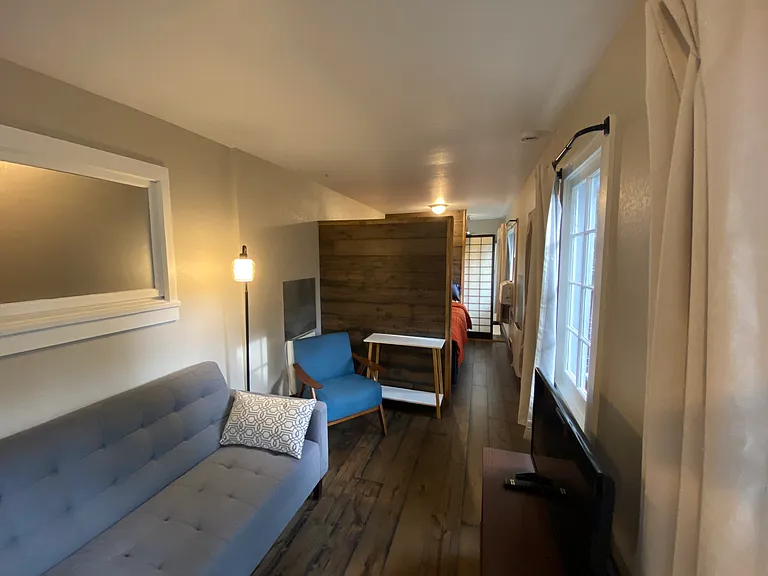 706 W Pikes Peak Ave #L1 — Photo 7