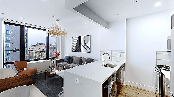 1st image of 416 Lenox Ave #4B
