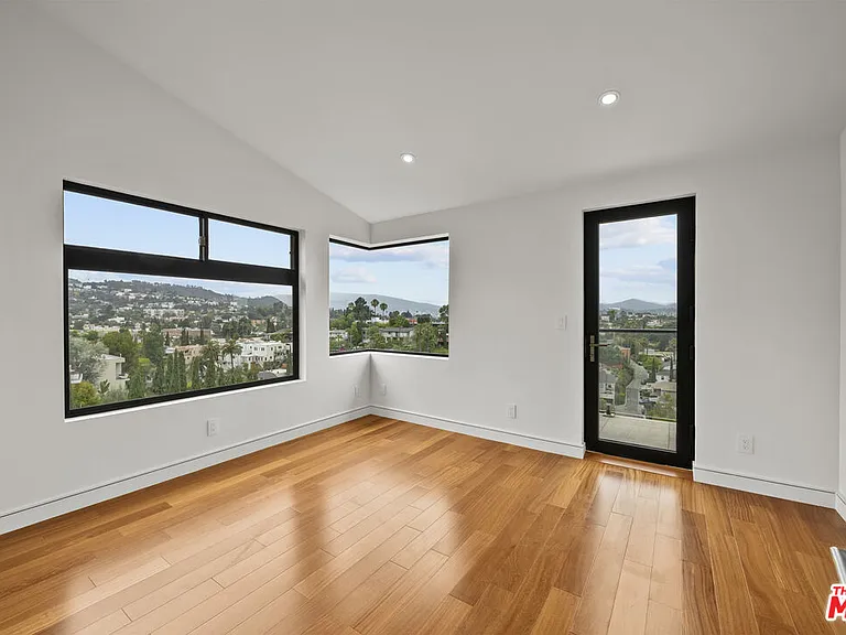 2388 Lyric Ave — Photo 19