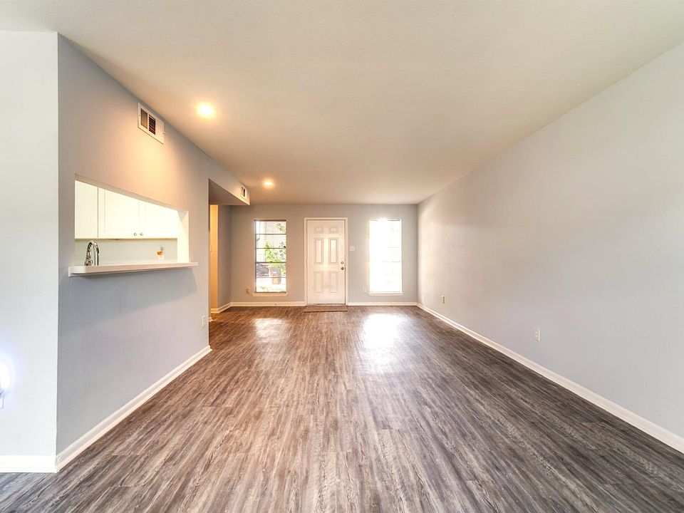 1st image of 7916 Grow Ln