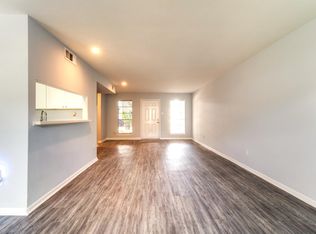 7916 Grow Ln, Houston, TX 77040