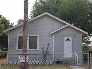 1st image of 421 6th Ave N #1