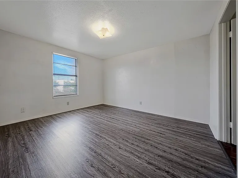 813 Furman Ave #1 — Photo 17