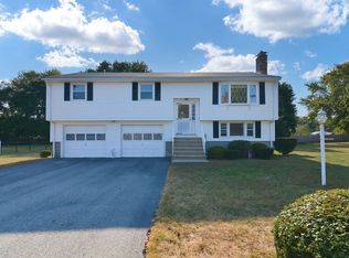 12 Given Dr, Burlington, MA 01803