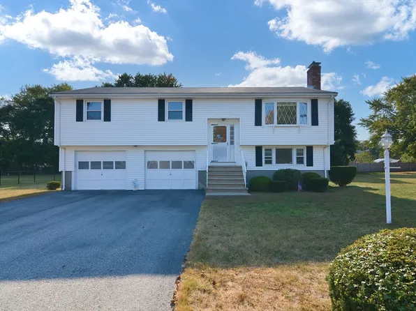 12 Given Dr, Burlington, MA 01803