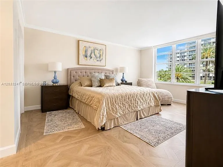 5700 Collins Ave #3A — Photo 19