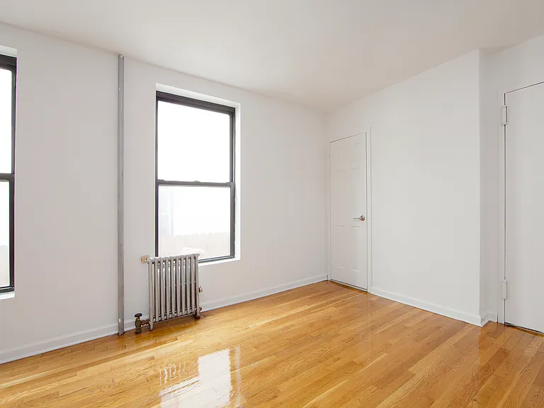 354 22nd St #4 — Photo 4
