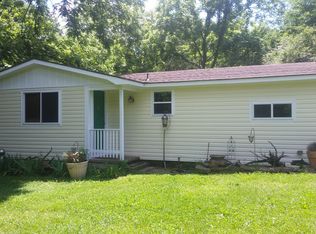 892 Watson Cir, Fayetteville, AR 72703