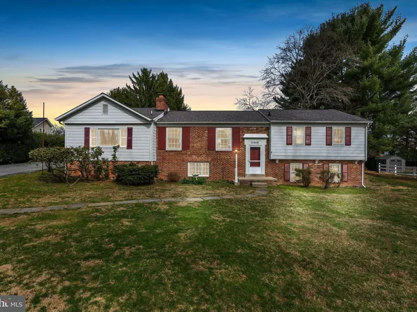 15609 Ancient Oak Dr, Gaithersburg, MD 20878