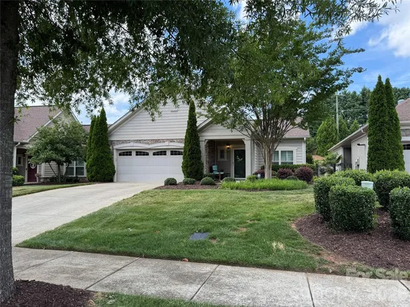 159 Brawley Point Cir, Mooresville, NC 28117