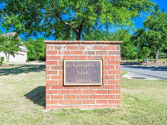 3rd image of 199 Golden Oak Dr