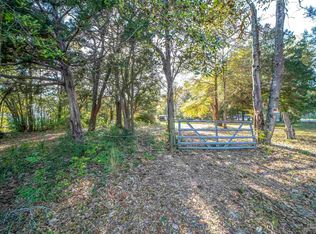 6205 Dogwood Dr, Milton, FL 32570