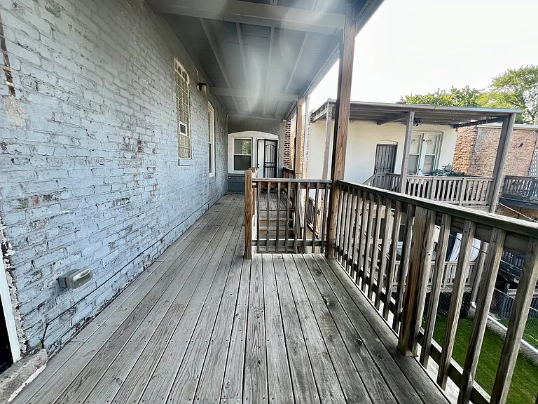 6631 S Rhodes Ave #2F — Photo 15