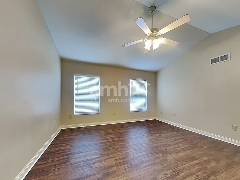 1811 Sumpter Ct — Photo 9