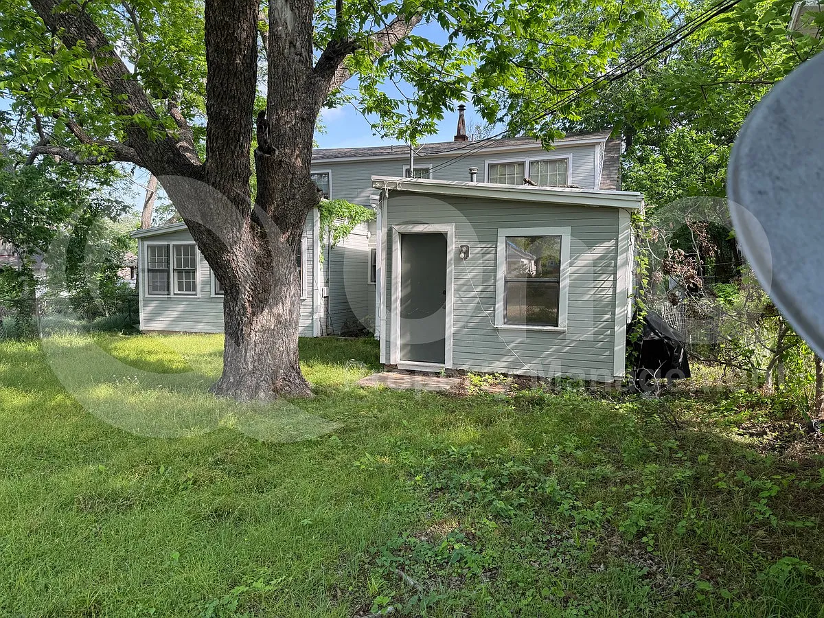 2 bed, 1.0 bath, 800 sqft, $1,250 — Photo 4