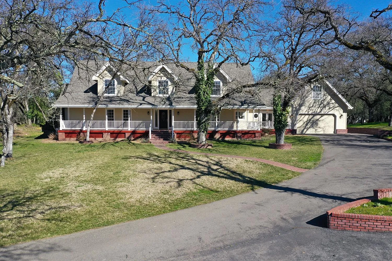 13121 Quarterhorse Dr photo 1
