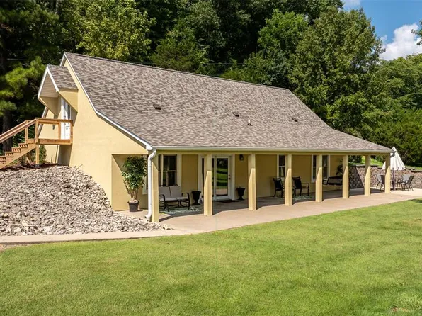 28 Bluff Rd, Chaffee, MO 63740