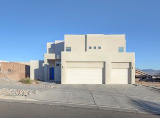 9832 Buckeye St NW, Albuquerque, NM 87114