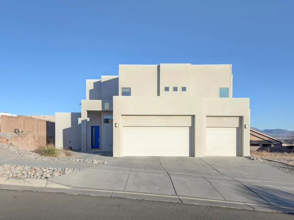 9832 Buckeye St NW, Albuquerque, NM 87114