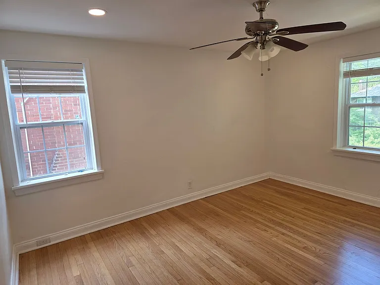 7264 Northmoor Dr — Photo 10