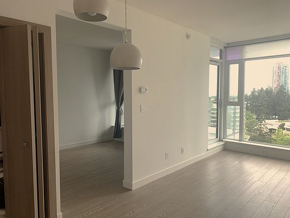 4th image of 6538 Nelson Ave #1605