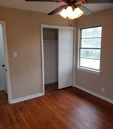 5th image of 301 E Russell Ave