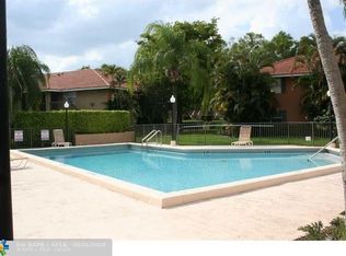 10369 NW 8th St #204, Hollywood, FL 33026