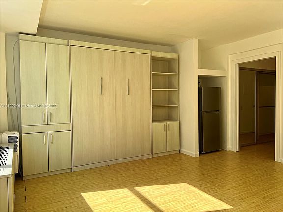 5th image of 1250 West Ave APT 9I