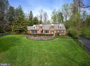 415 Dove Lake Rd, Gladwyne, PA 19035