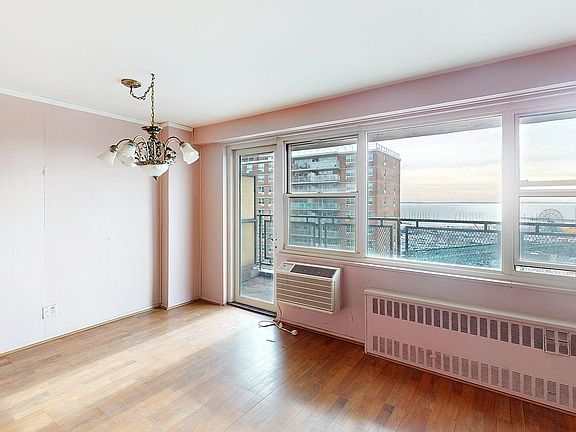 5th image of 2928 W 5th St #20F