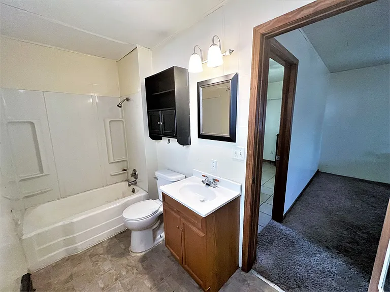421 E 9th Ave — Photo 5
