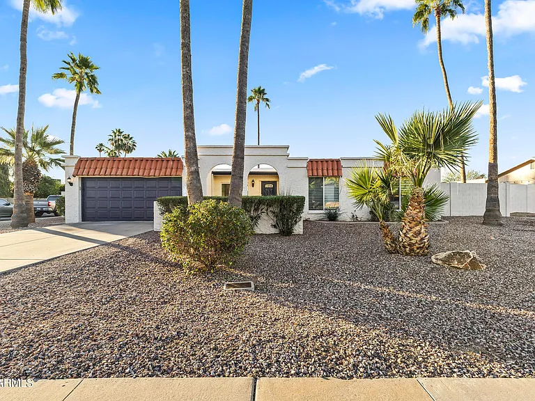 5245 E Acoma Dr — Photo 30