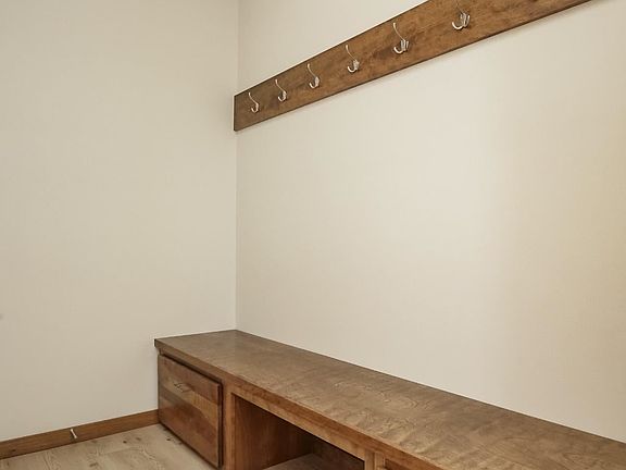 4th image of 1509 S Ebenezer Ave